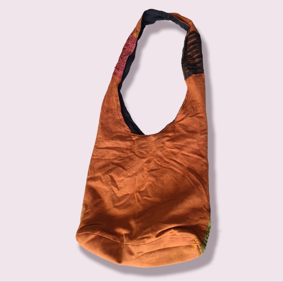 Boho hippie sling crossbody bag - Picture 2 of 5